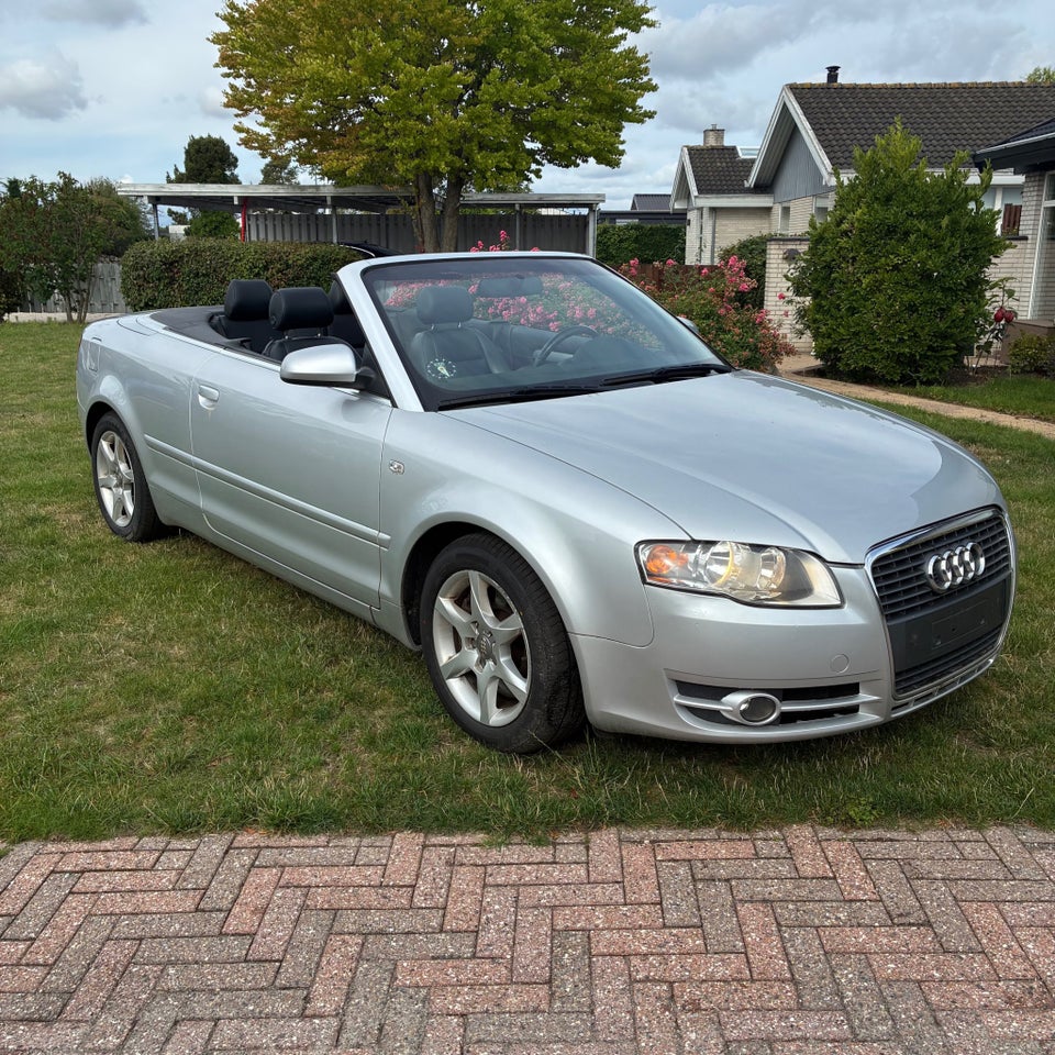 Audi A4 2,0 TFSi Cabriolet Multitr. 2d