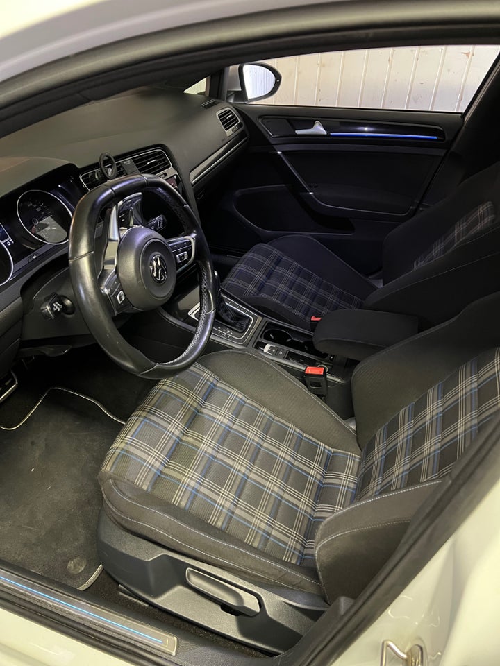 VW Golf VII 1,4 GTE DSG 5d