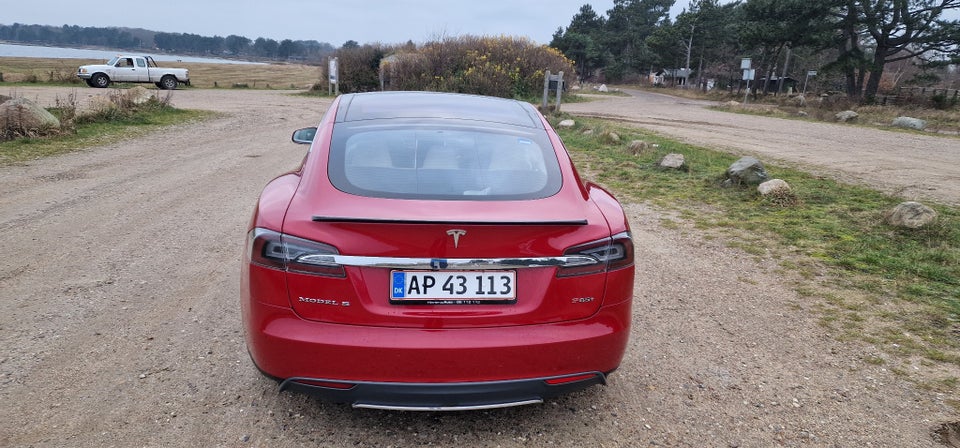 Tesla Model S 85 5d