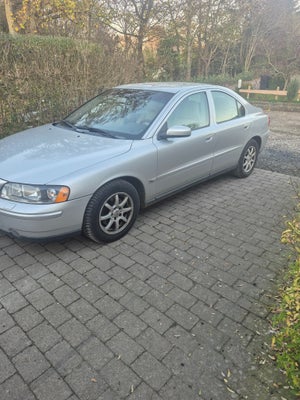 Volvo S60 2,4 170 Kinetic 4d