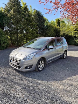 Peugeot 5008 1,6 BlueHDi 120 Style 7prs 5d
