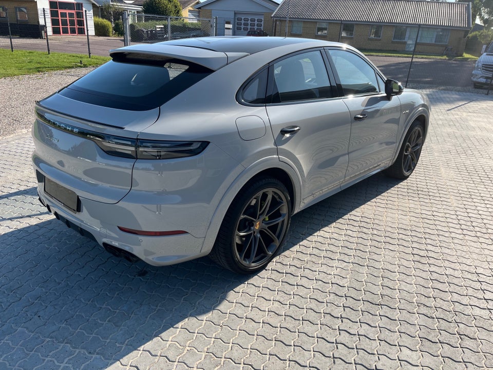 Porsche Cayenne 3,0 E-Hybrid Coupé Tiptr. 5d