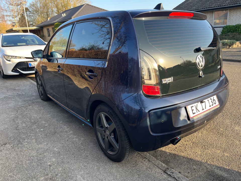 VW Up! 1,0 75 High Up! BMT 5d