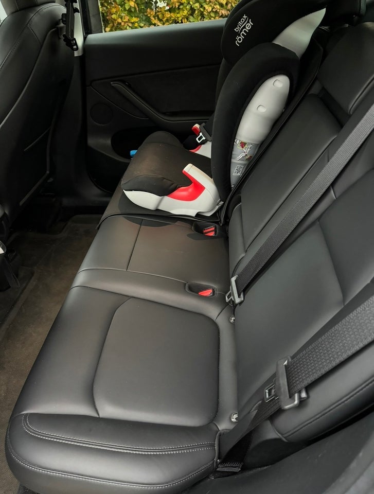 Tesla Model Y Long Range RWD 5d