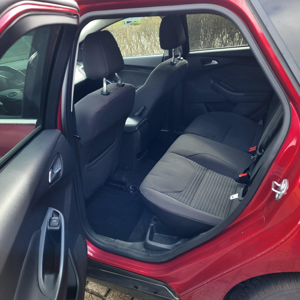 Ford Focus 1,0 SCTi 125 Titanium stc. 5d