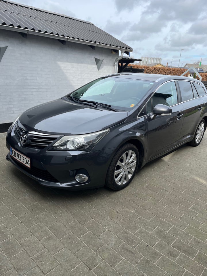 Toyota Avensis 1,8 VVT-i T2 Touch stc. 5d