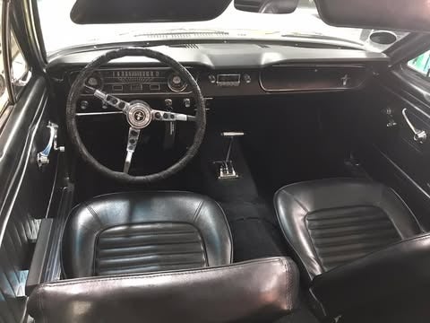 Ford Mustang 4,7 V8 Cabriolet aut. 2d