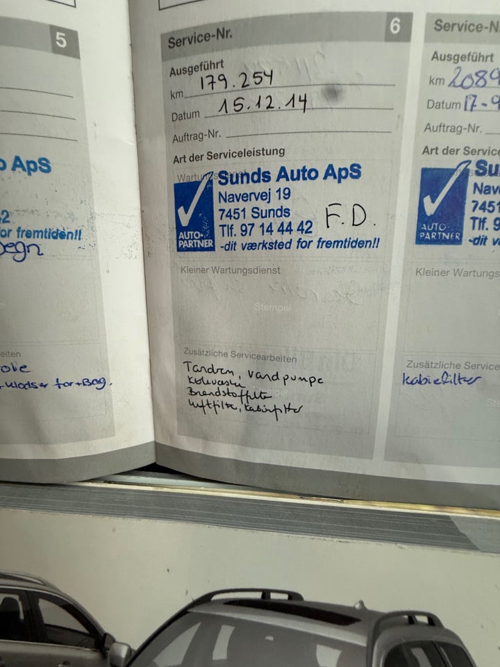 Volvo V70 2,4 D5 205 Summum aut. 5d