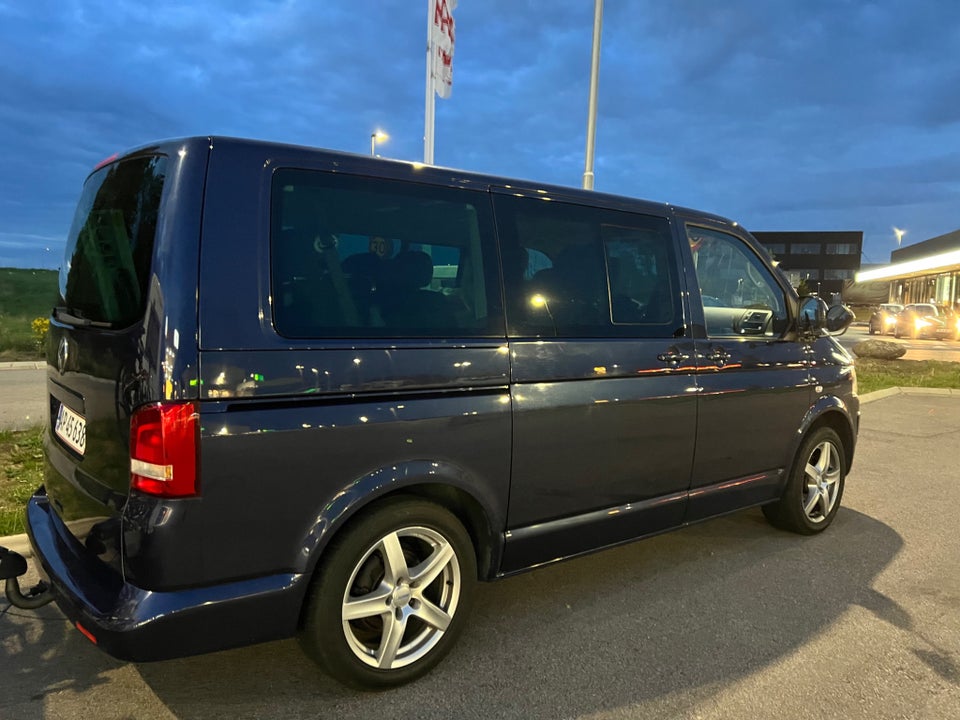 VW Caravelle 2,0 TDi 140 Comfortline DSG kort 4d