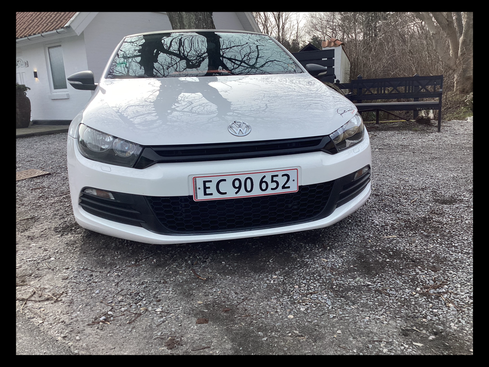 VW Scirocco 2,0 TDi 140 Sport DSG 3d