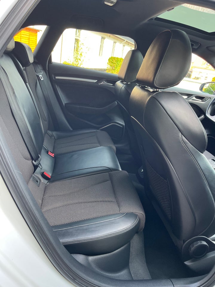 Audi A3 1,4 e-tron S-line Sportback S-tr. 5d