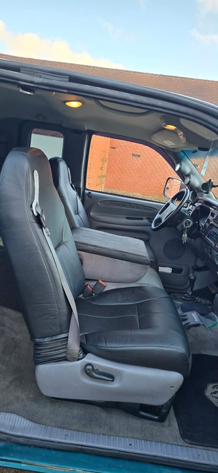 Dodge RAM 2500 5,9 TD 4x4 Sport Ex.Kab Cummins 4d