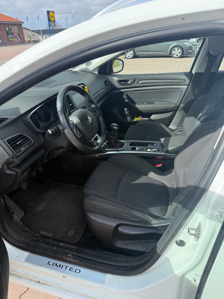 Renault Megane IV 1,3 TCe 140 Limited Sport Tourer 5d