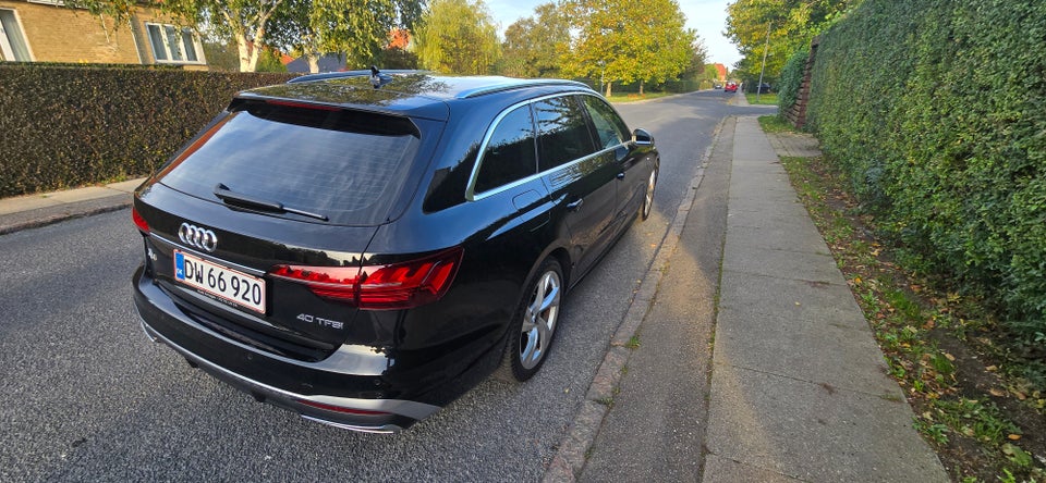 Audi A4 40 TFSi S-line Avant S-tr. 5d