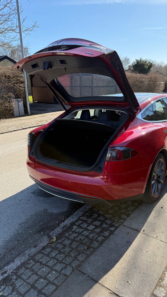 Tesla Model S P85 5d