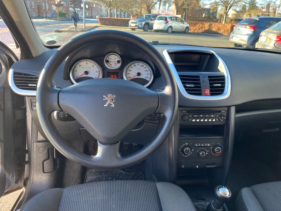 Peugeot 207 1,4 HDi 68 5d