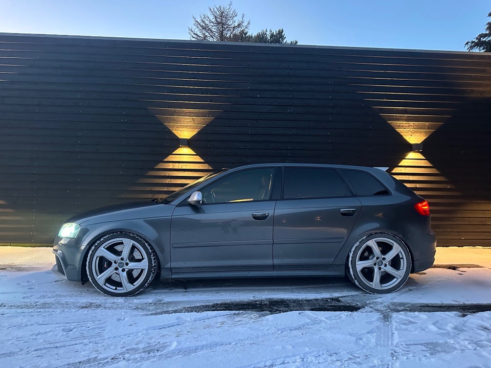 Audi RS3 2,5 TFSi Sportback quatto S-tr. Van 5d
