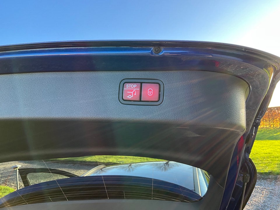 Mercedes C300 e 2,0 AMG Line stc. aut. 5d