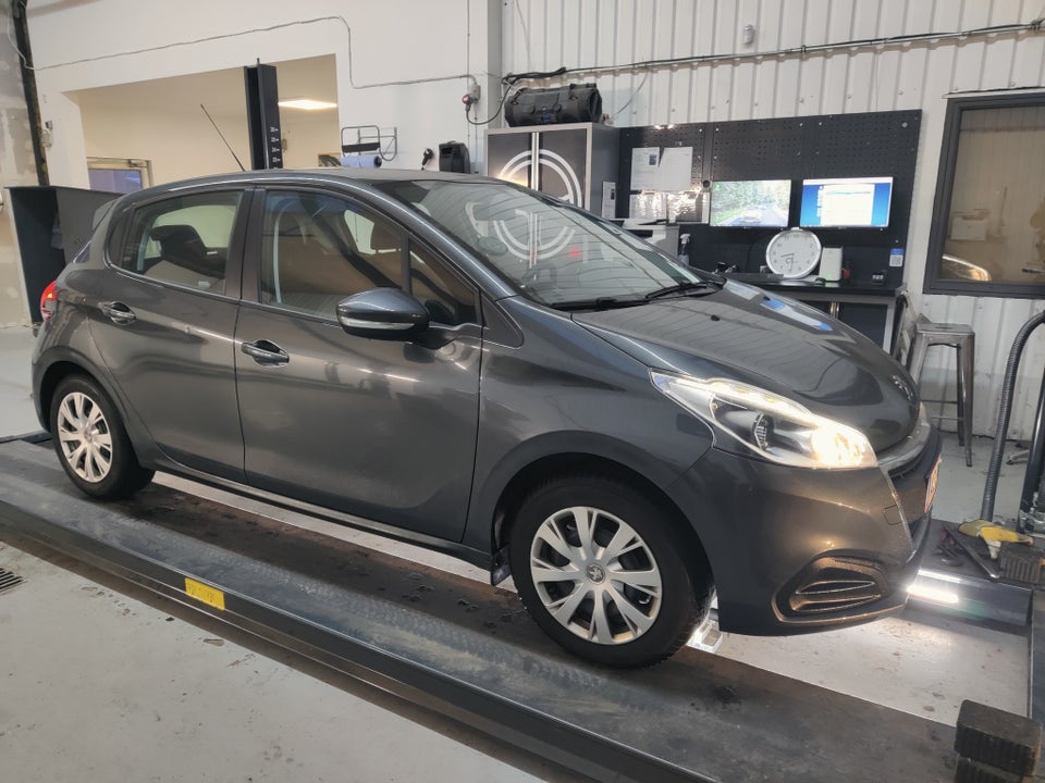 Peugeot 208 1,2 VTi 82 Active 5d