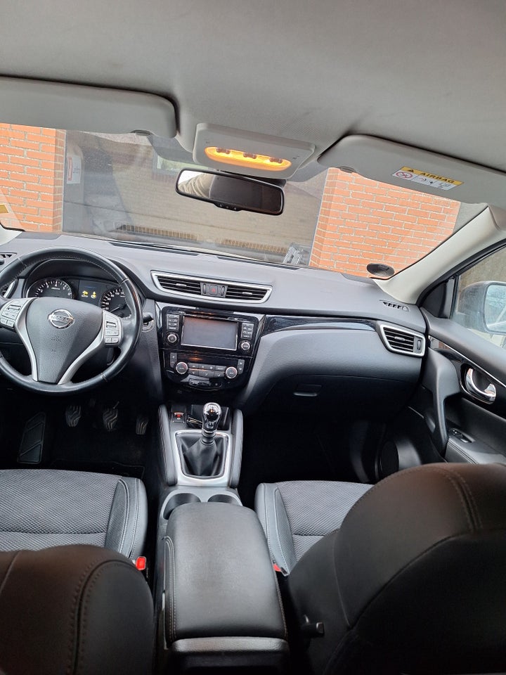 Nissan Qashqai 1,2 Dig-T 115 Tekna Van 5d