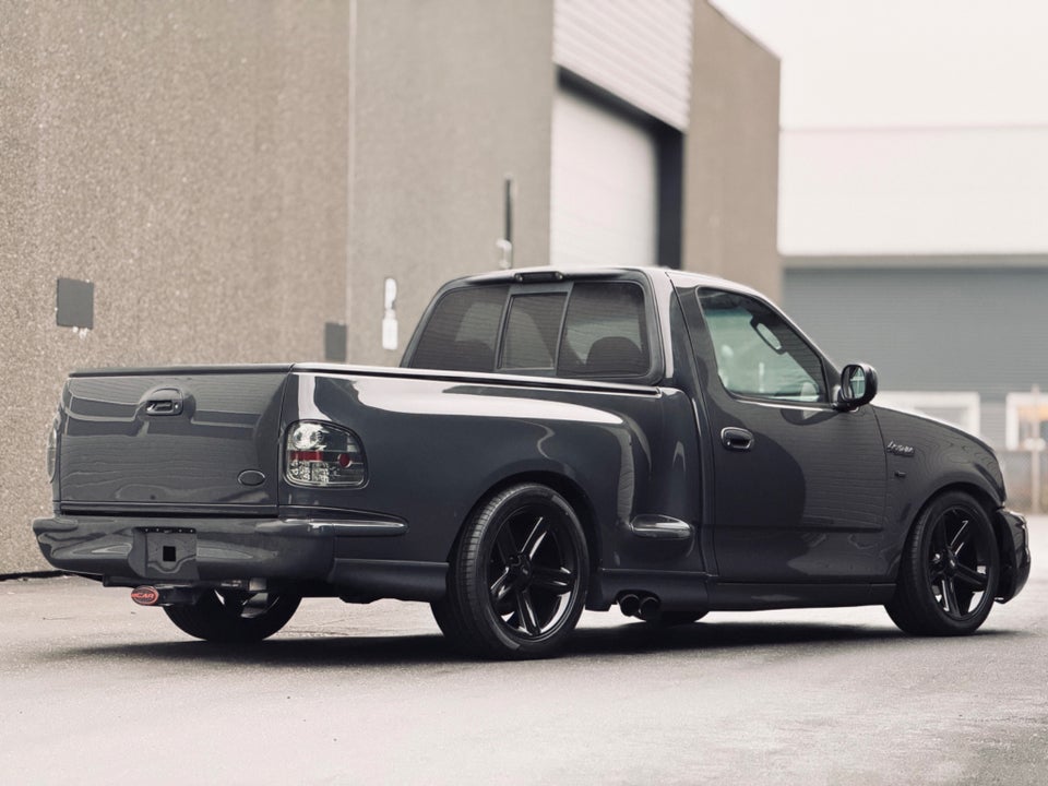 Ford F-150 5,4 SVT Lightning aut. 2d