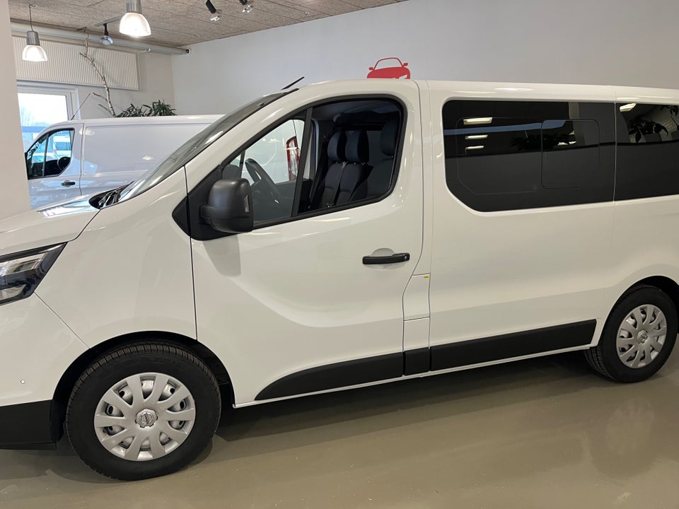 Nissan NV300 2,0 dCi 110 L1H1 Access Combi