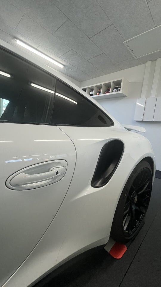 Porsche 911 Turbo S 3,8 Coupé PDK 2d