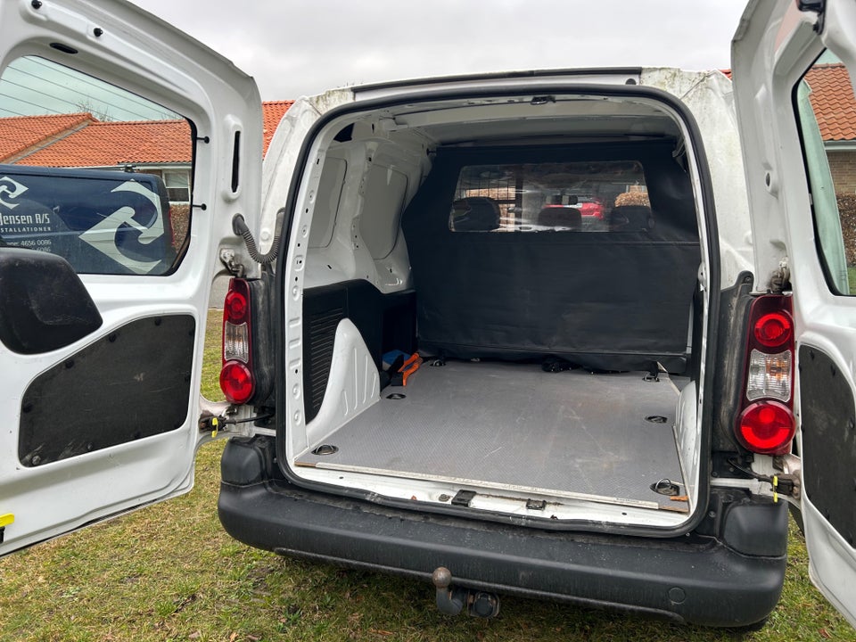 Peugeot Partner 1,6 e-HDi 90 L1 ESG Van Flexpack 4d