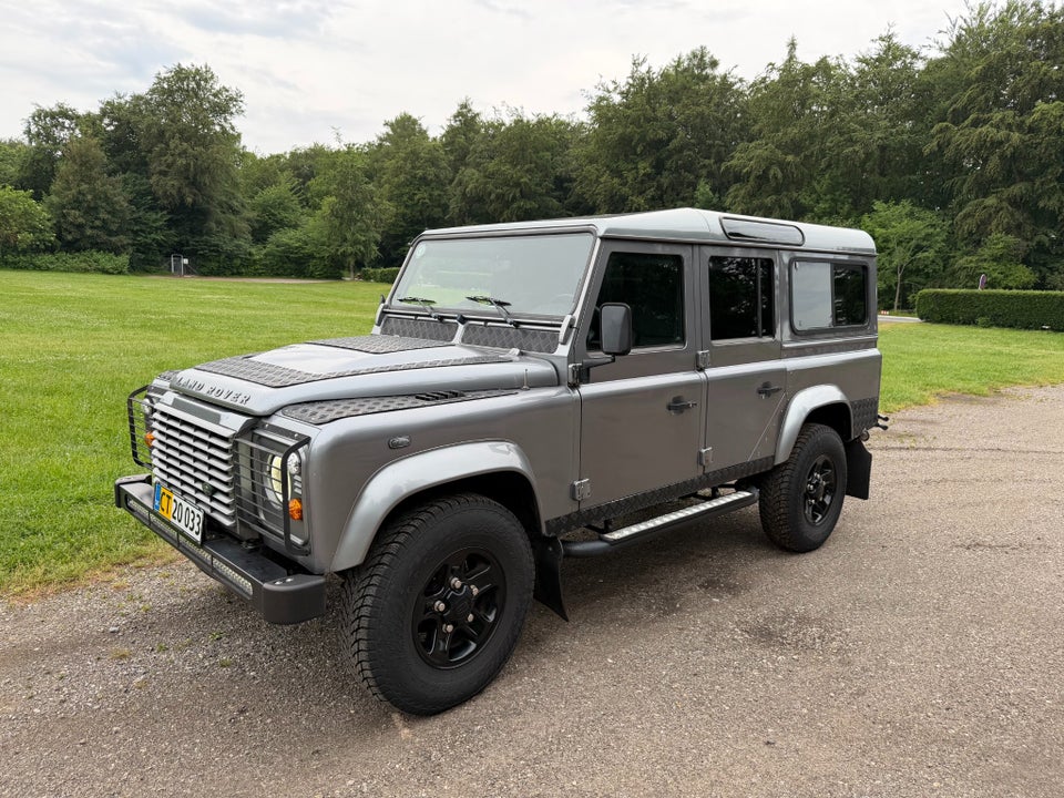 Land Rover Defender 110 2,2 TD4 110 " SW SE Van 5d