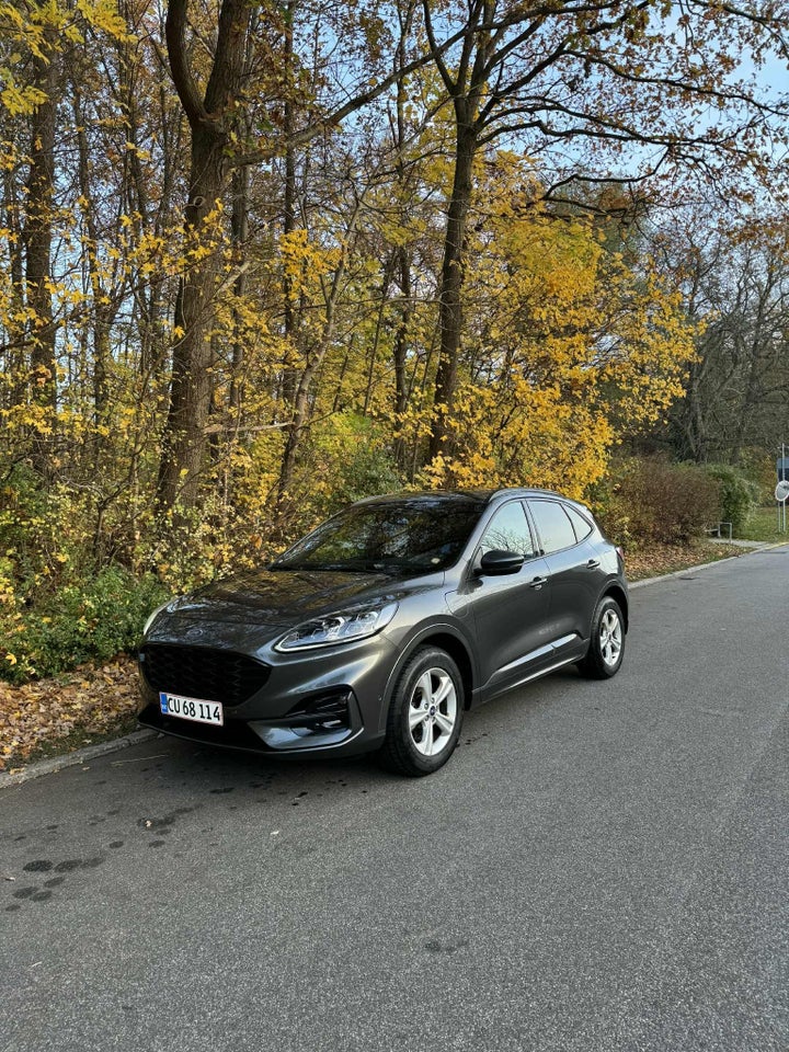 Ford Kuga 2,5 PHEV ST-Line X CVT 5d