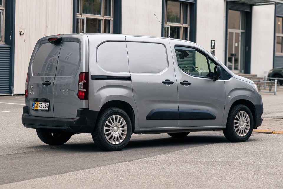 Toyota ProAce City 1,2 T 110 Medium Comfort 5d