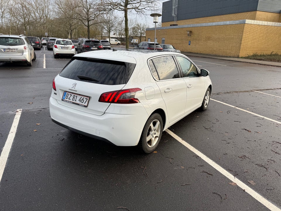 Peugeot 308 1,6 BlueHDi 120 Edition+ 5d