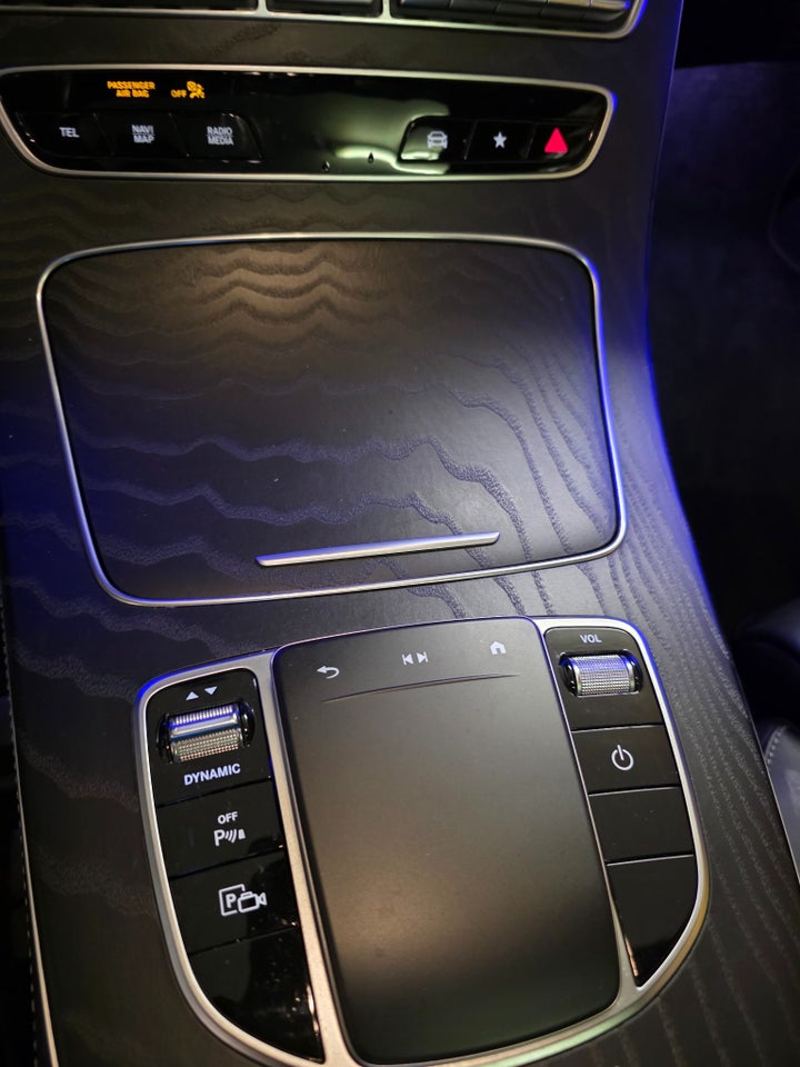 Mercedes E300 de 2,0 AMG Line aut. 4d