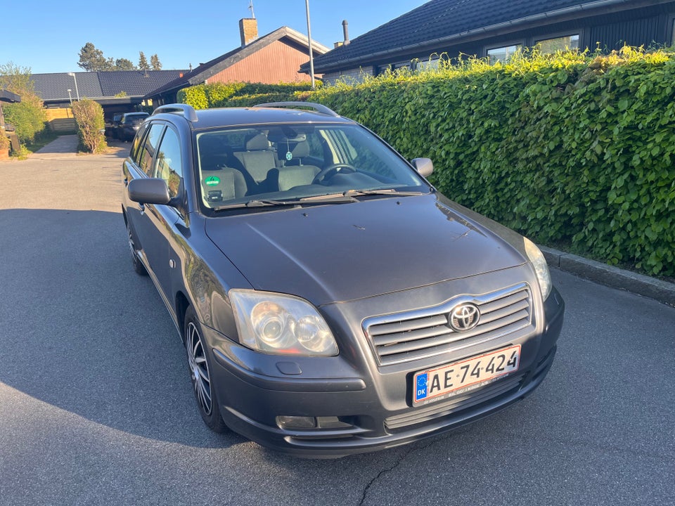 Toyota Avensis 1,8 VVT-i Sol stc. 5d
