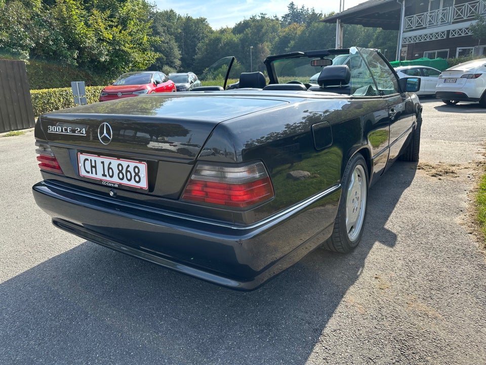 Mercedes 300 CE-24 3,0 Cabriolet aut. 2d