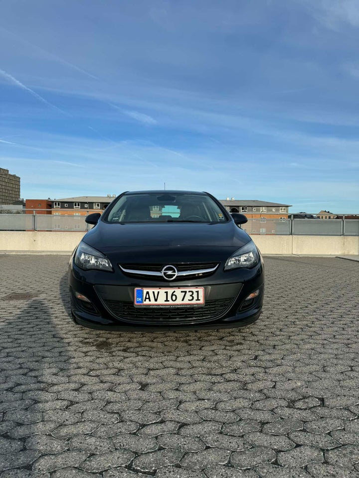 Opel Astra 1,4 T 140 Enjoy 5d