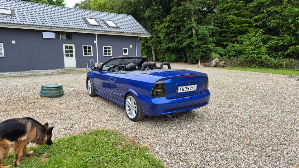 Opel Astra 2,0 Turbo Cabriolet 2d