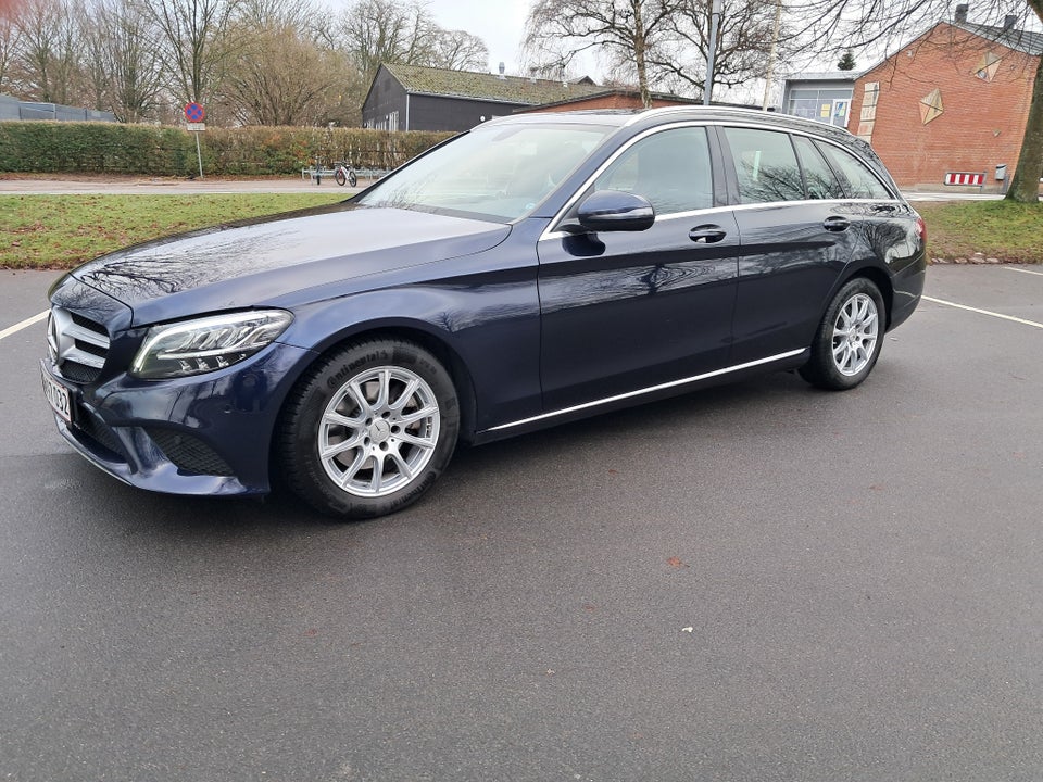 Mercedes C220 d 2,0 Avantgarde stc. aut. 5d