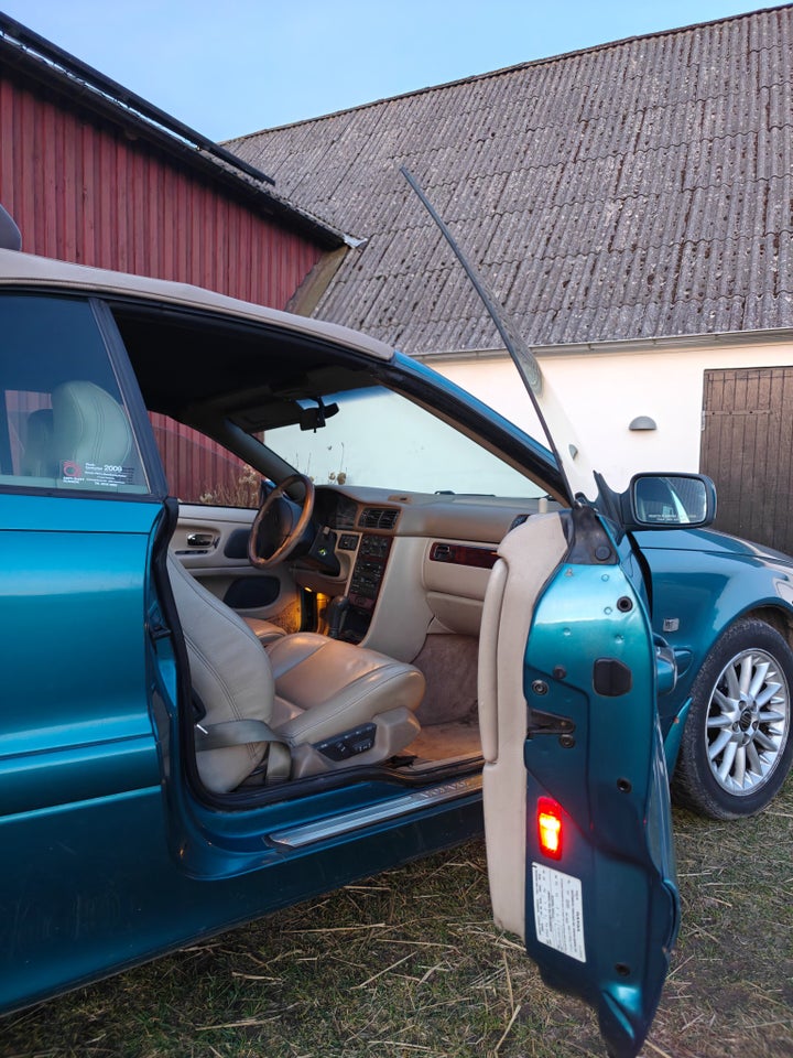 Volvo C70 2,4 T Coupé aut. 2d