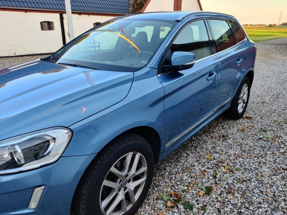 Volvo XC60 2,0 D4 190 Summum aut. 5d