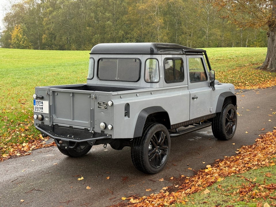 Land Rover Defender 110 6,2 V8 Crew Cab aut. 2d