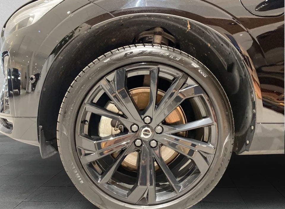 Volvo XC60 2,0 T8 ReCharge Ultimate Dark aut. AWD 5d