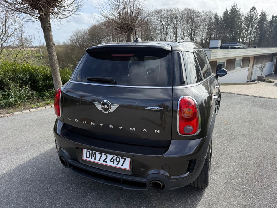 MINI Countryman Cooper 1,6 ALL4 5d