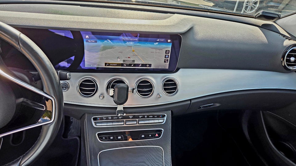 Mercedes E300 de 2,0 Avantgarde stc. aut. 5d