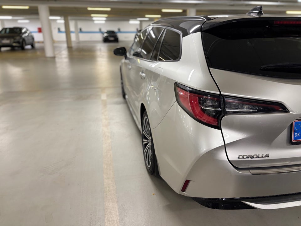 Toyota Corolla 2,0 Hybrid H3 Premium Touring Sports MDS 5d