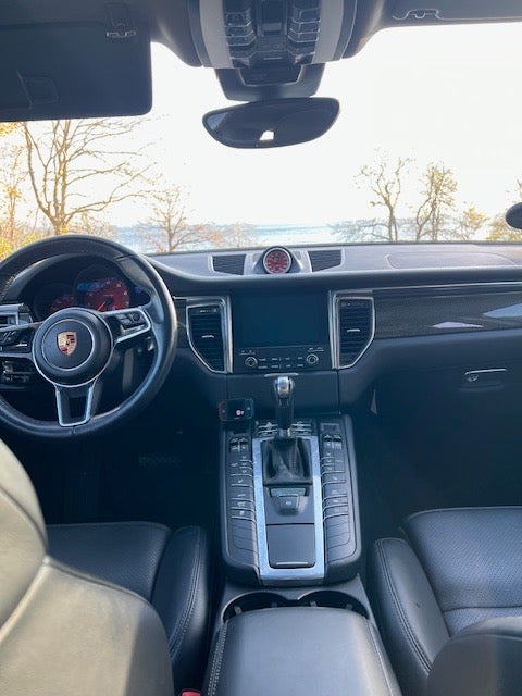 Porsche Macan 2,0 PDK Van 5d