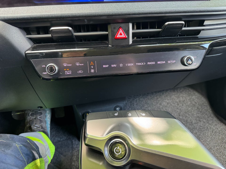 Kia EV6 77 Long Range Access 5d