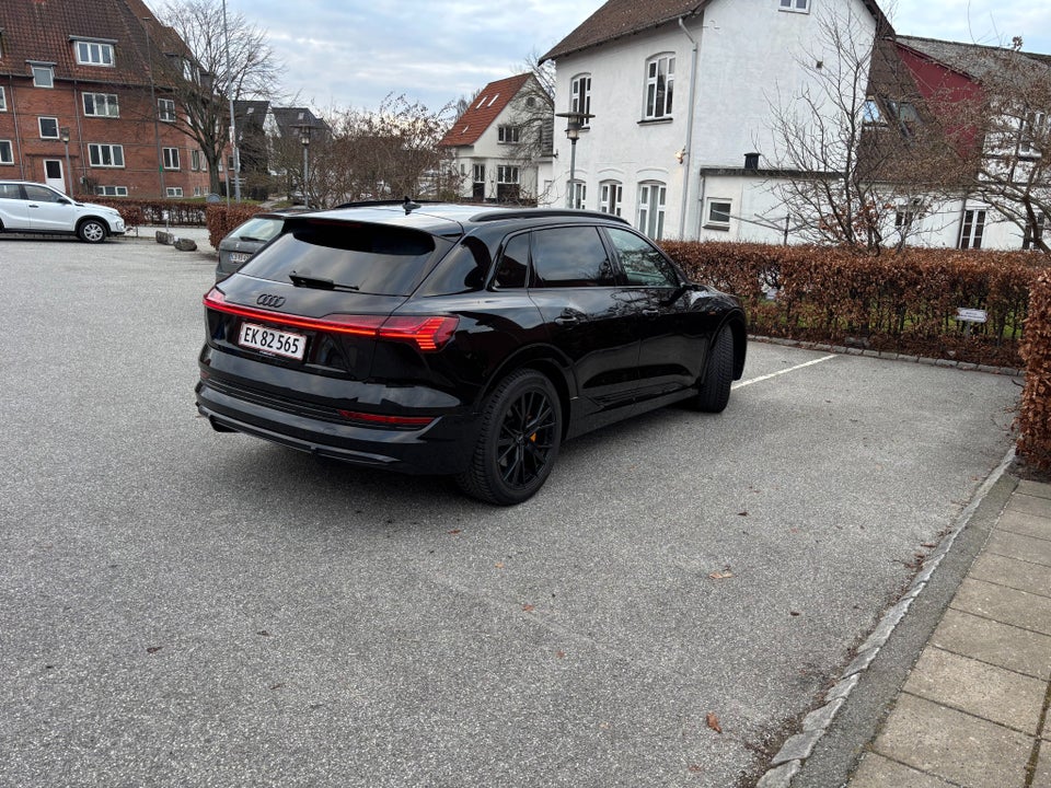 Audi e-tron 55 Black Edition S-line quattro 5d