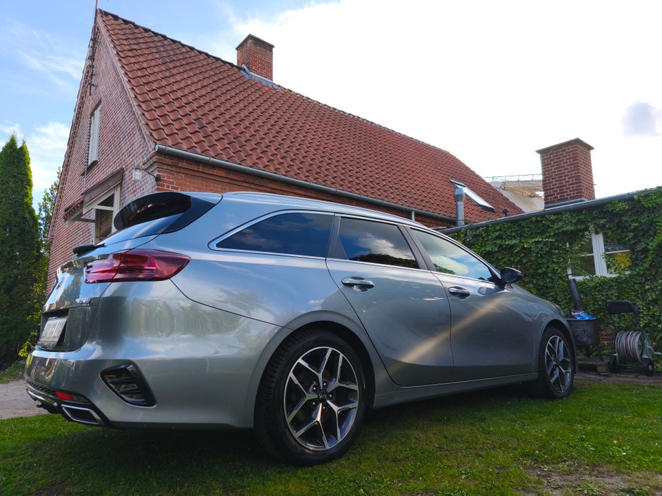 Kia Ceed 1,6 CRDi 136 GT-Line SW DCT 5d