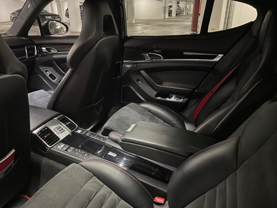 Porsche Panamera GTS 4,8 PDK 5d